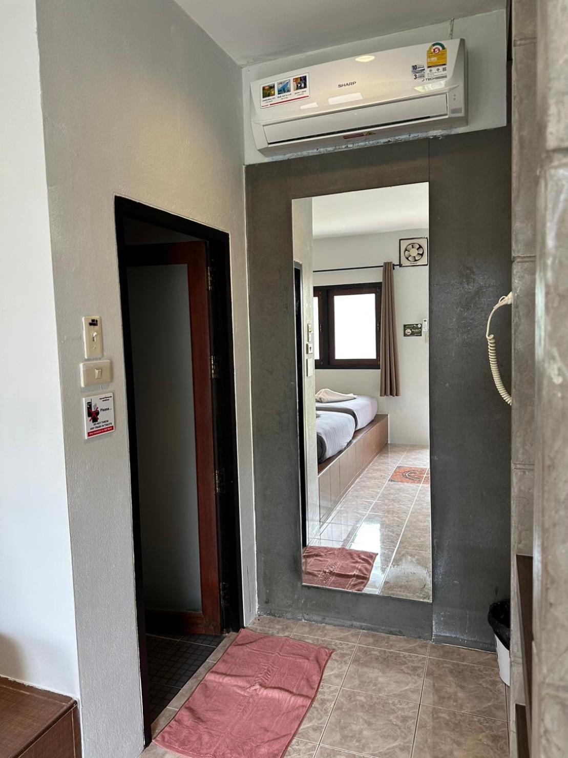 Baan Ma Feung Guesthouse Kanchanaburi Exteriér fotografie