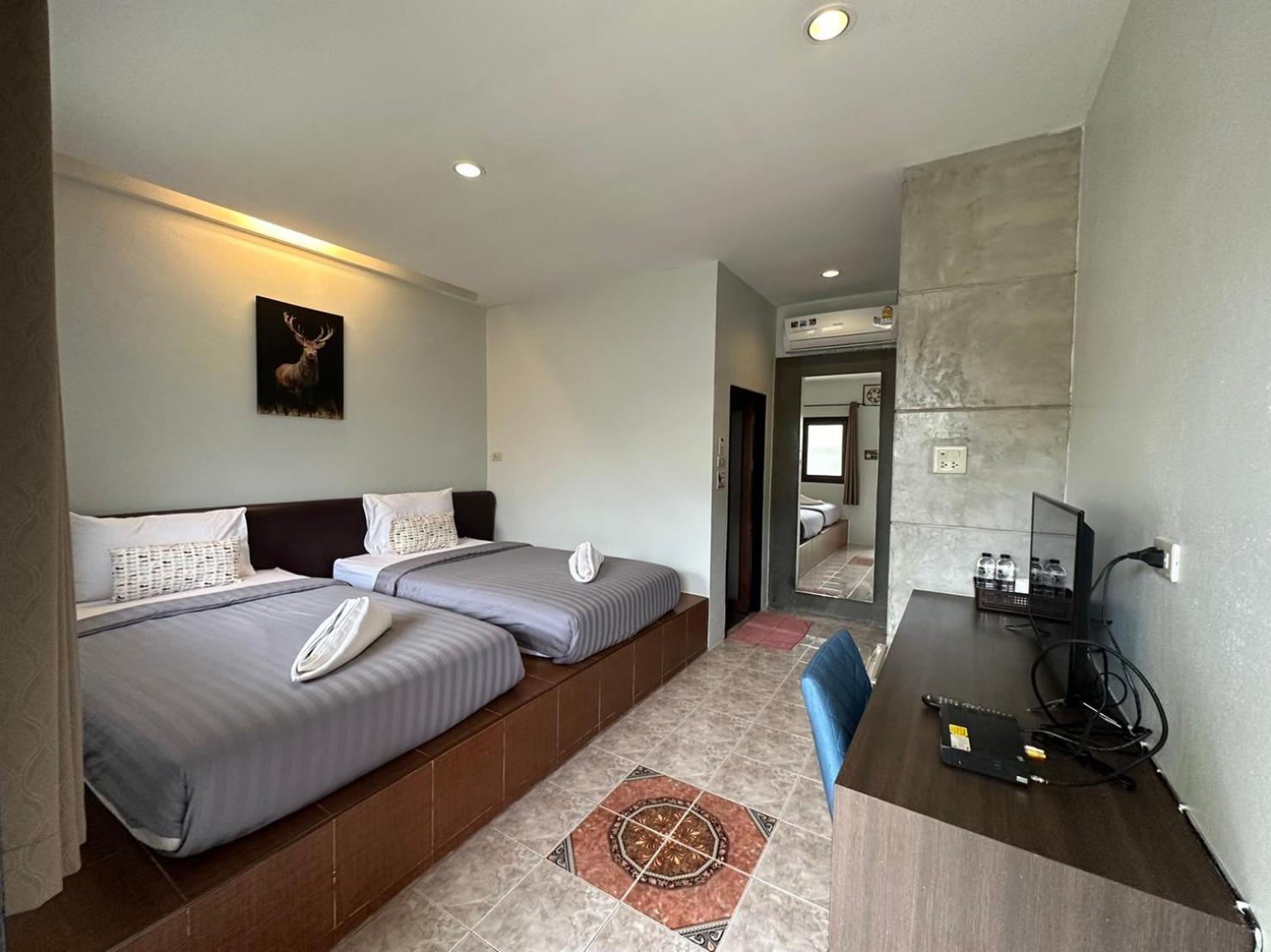 Baan Ma Feung Guesthouse Kanchanaburi Exteriér fotografie