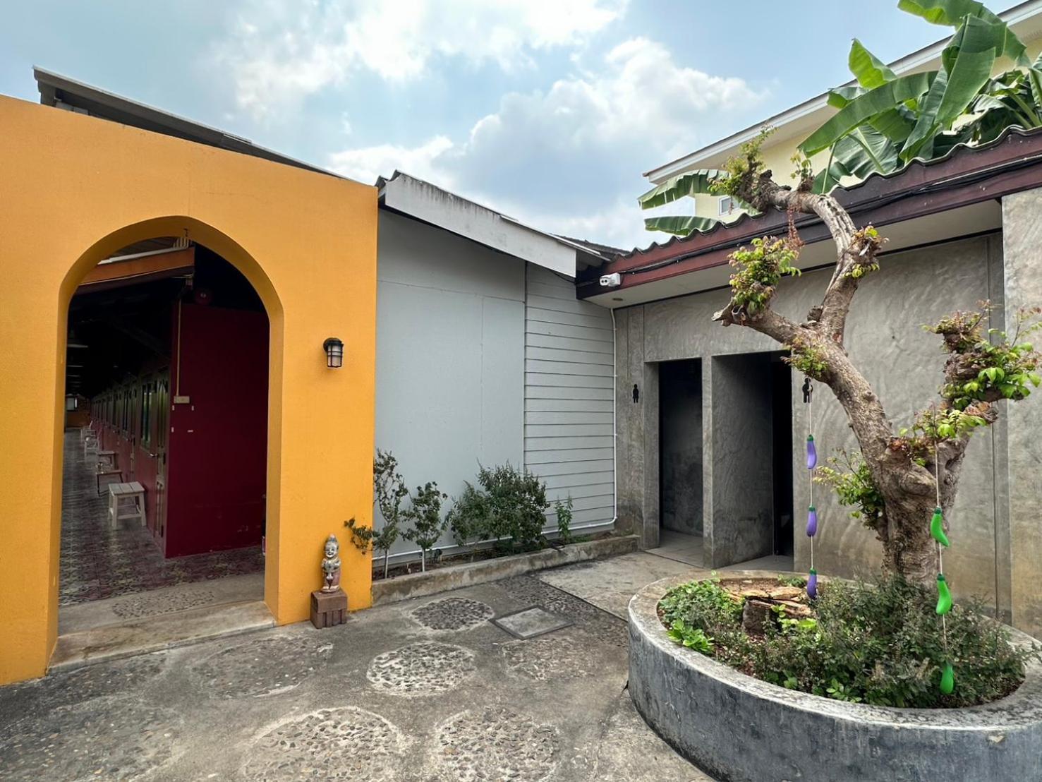 Baan Ma Feung Guesthouse Kanchanaburi Exteriér fotografie