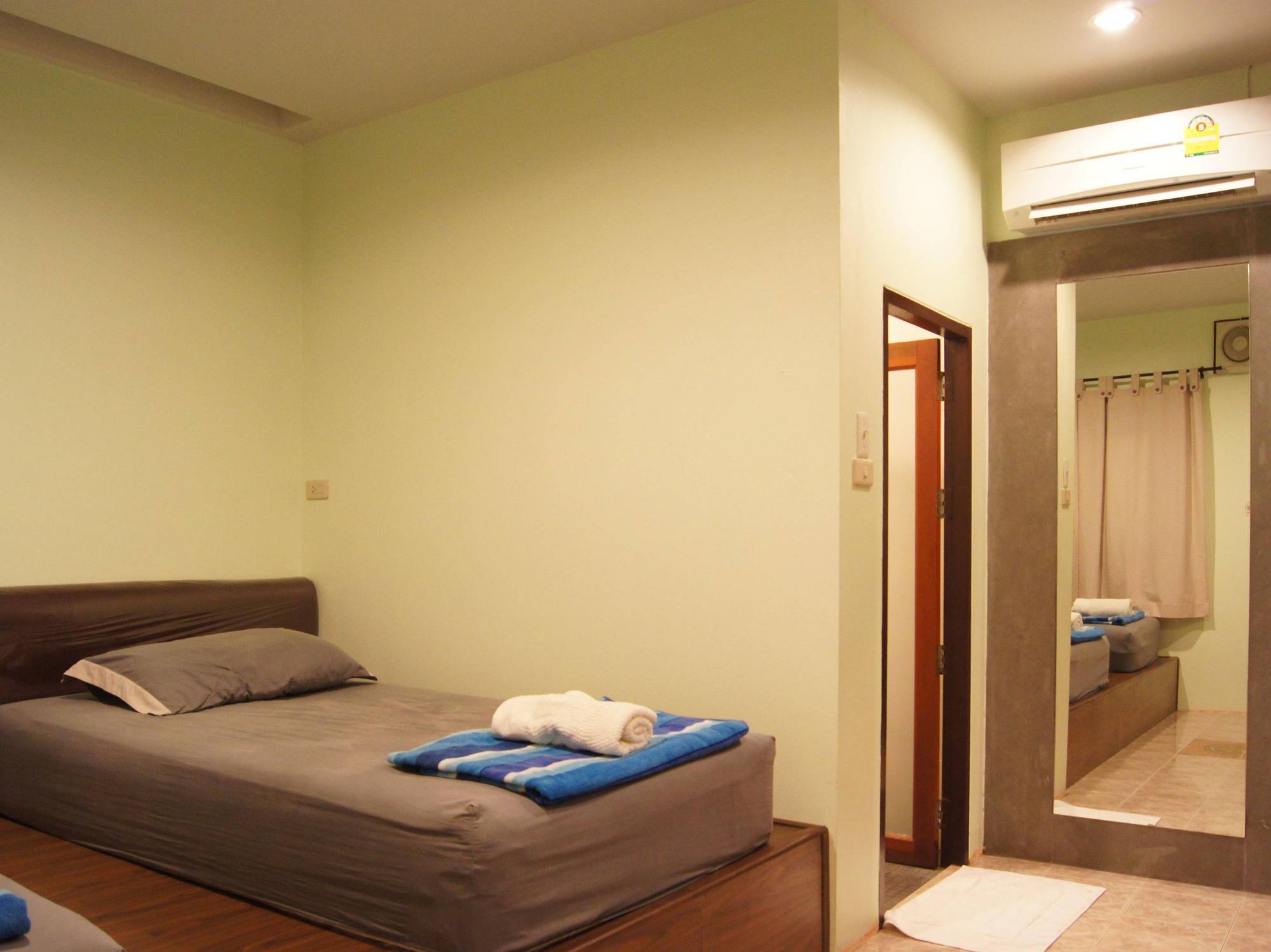 Baan Ma Feung Guesthouse Kanchanaburi Exteriér fotografie