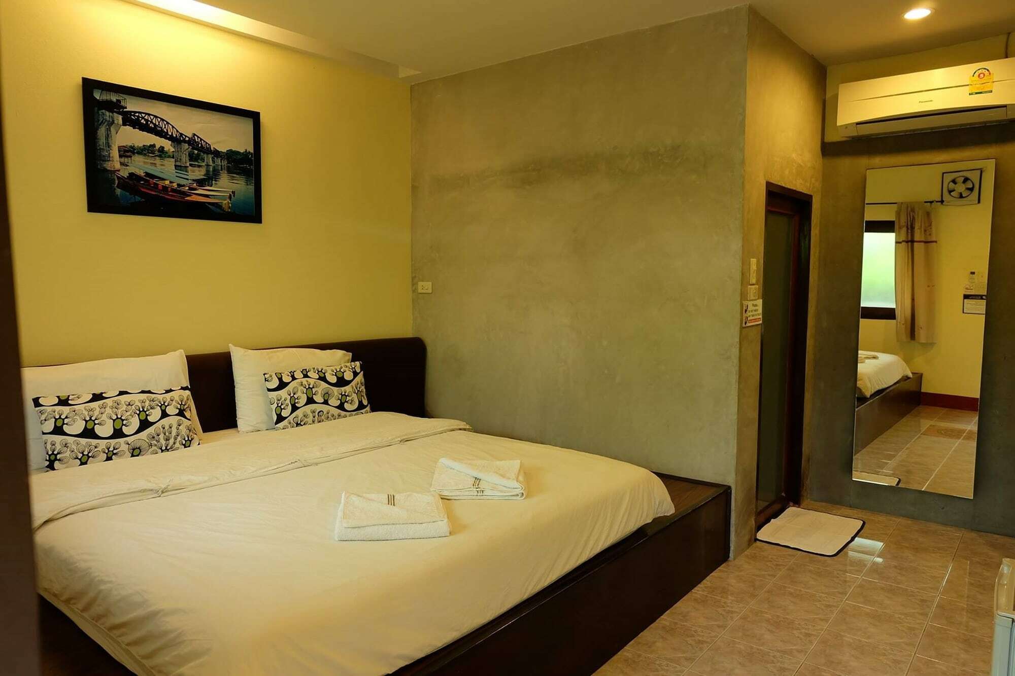 Baan Ma Feung Guesthouse Kanchanaburi Exteriér fotografie